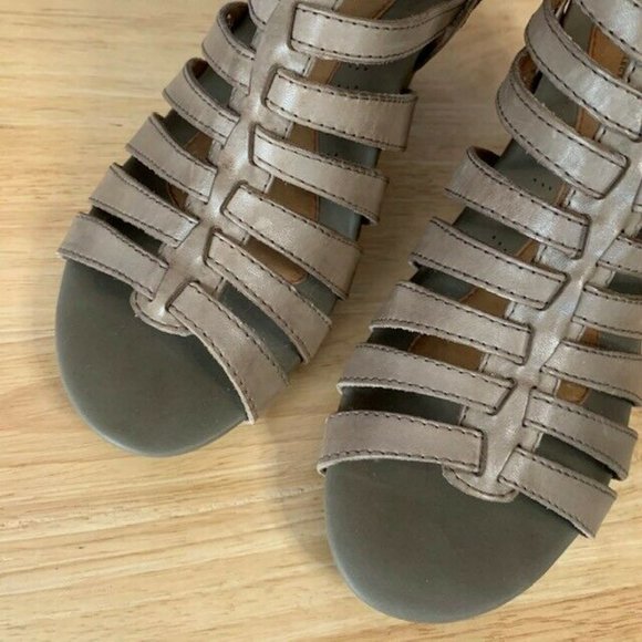 Rockport Tan Heels Size 8 - Picture 3 of 10